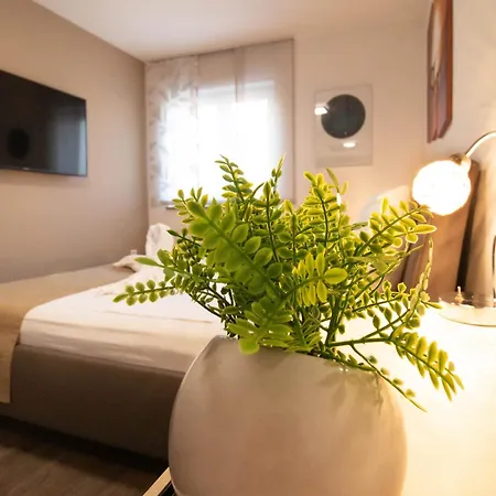 Lux Blue Sky Apartment