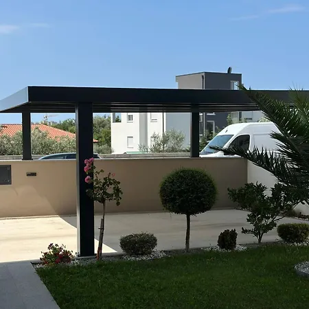 Lux Blue Sky Apartment *